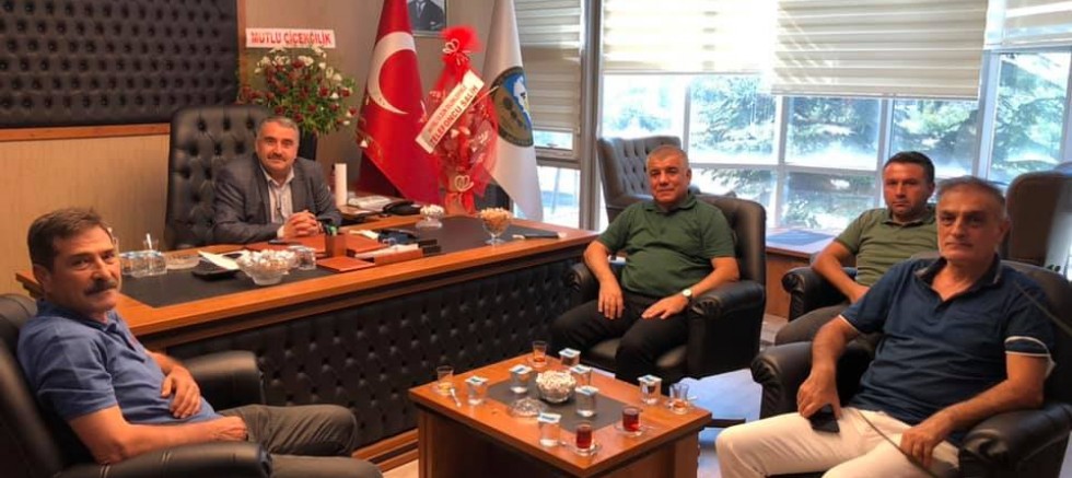 CHP'li Ramis Topal,Amasya Esnaf ve Sanatkarlar Odaları Birliği’ni ziyaret etti.