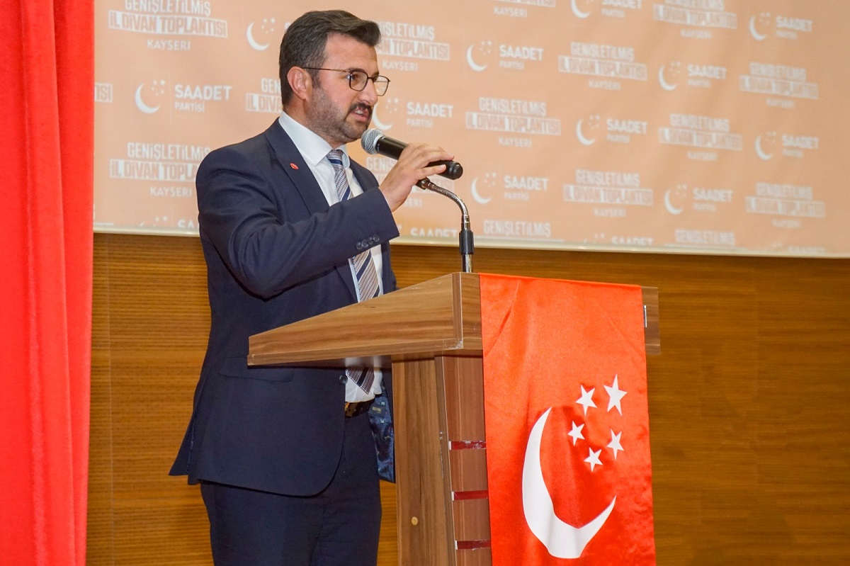 Saadet Kayseri’den yerel yönetimlere eleştiri