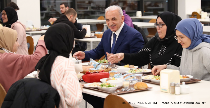 BAŞKAN YILDIRIM 'ÖĞRENCİ LOKANTASINDA 