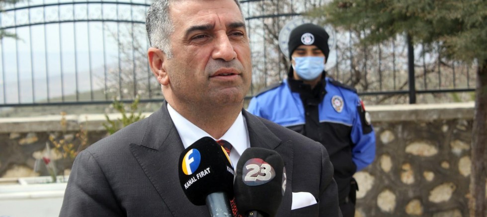 CHP'li Gürsel Erol: Elazığ'daki yangının takipçisiyiz