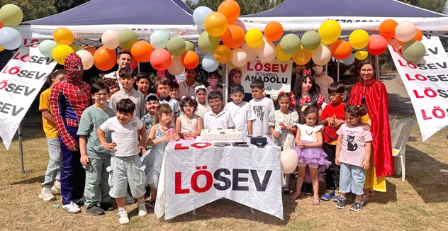 LÖSEV CANIM KARDEŞİM DERS EVİ MEZUNLARI’NIN KARNE HEYECANI