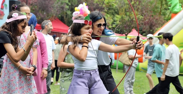 POLONEZKÖY KİRAZ FESTİVALİ’NDE KÜLTÜRLER BULUŞTU
