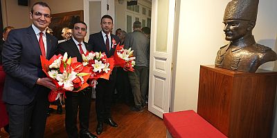 BEŞİKTAŞ, BEYOĞLU VE ŞİŞLİ’DEN BİNLERCE KİŞİ CUMHURİYET İÇİN YÜRÜDÜ