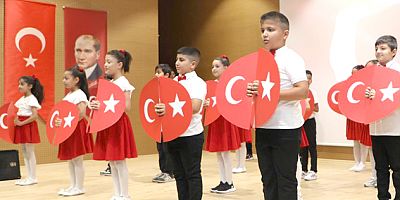DİLOVASI’NDA CUMHURİYET COŞKUSU