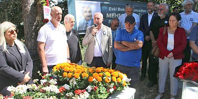 ESKİ BAKAN MEHMET MOĞULTAY KABRİ BAŞINDA ANILDI