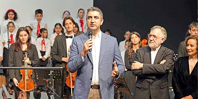GENÇLİK SENFONİ ORKESTRASI'B-NDAN MUHTEŞEM KONSER