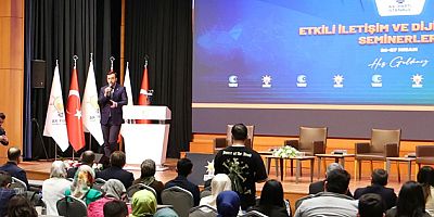 AK PARTİ'DE İLETİŞİM VE DİJİTAL MEDYA EĞİTİMLERİ BAŞLADI