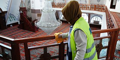 KADIKÖY’DEKİ İBADETHANELERDE RAMAZAN AYI TEMİZLİĞİ