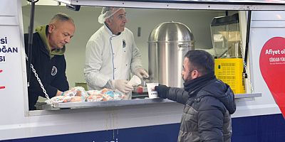 KARTAL'DA VATANDAŞLARA SICAK İKRAM