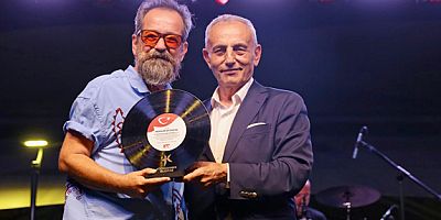 KÜÇÜKÇEKMECE’DE 30 AĞUSTOS’A COŞKULU KUTLAMA
