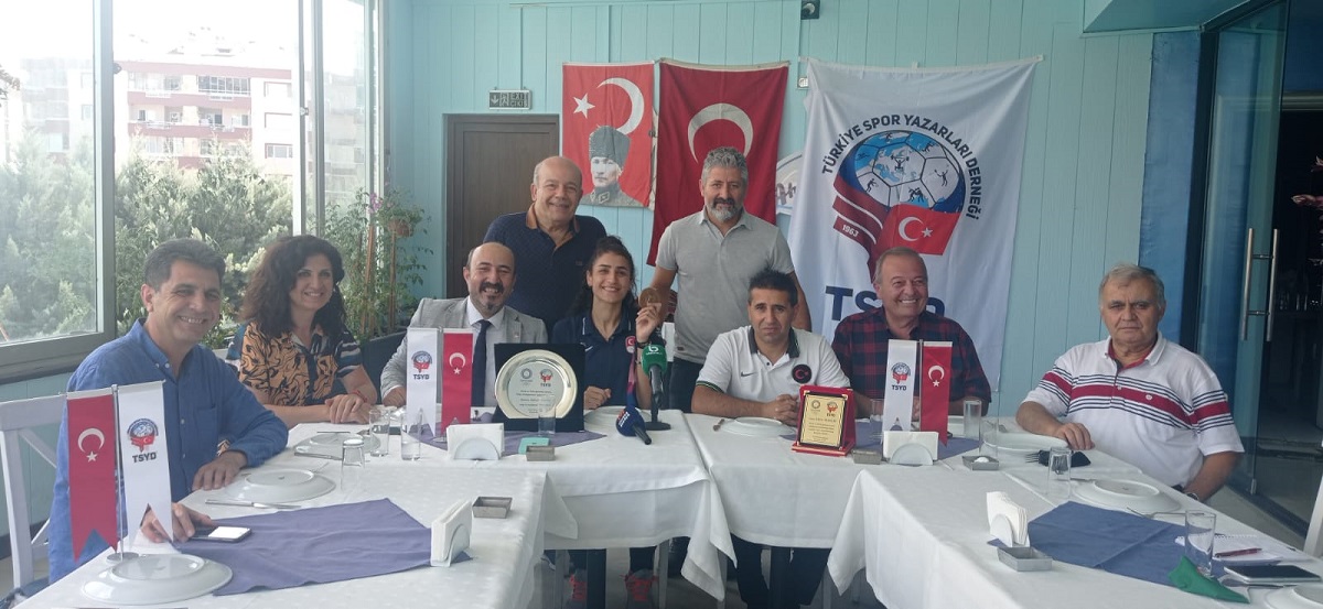 TSYD Bursa Şubesi Hatice Kübra İlgün’ü ağırladı